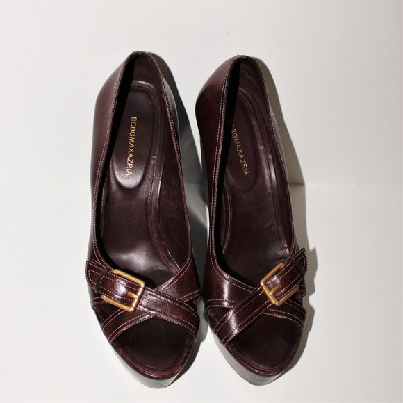 BCBGMAXAZRIA Platform  Wedge - Picture 3 of 9